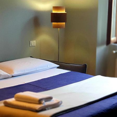 Bb26 Piave Apartment City Center Cremona Ngoại thất bức ảnh